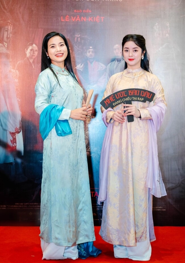 Lần đầu đóng vai phản diện nsnd trung anh được học trò nhao nhao xin vé có mỹ nhân vtv vừa xem vừa nhắn tin cầu cứu - 7