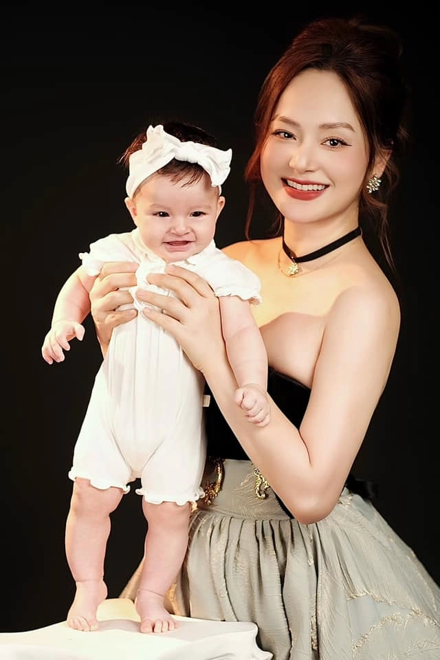 Lan phương lần đầu tiết lộ cuộc sống tại đà nẵng đoàn tụ cùng chồng tây cao 2m thừa nhận nhiều lúc tủi thân - 3