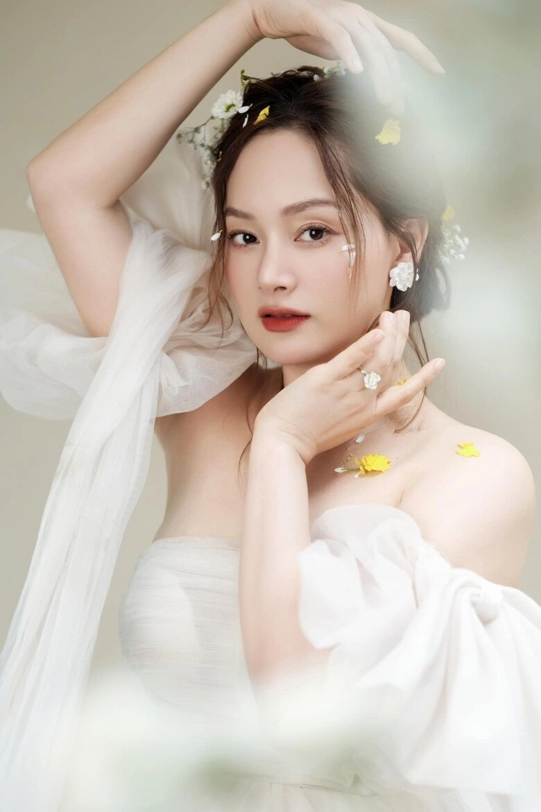 Lan phương lần đầu tiết lộ cuộc sống tại đà nẵng đoàn tụ cùng chồng tây cao 2m thừa nhận nhiều lúc tủi thân - 5
