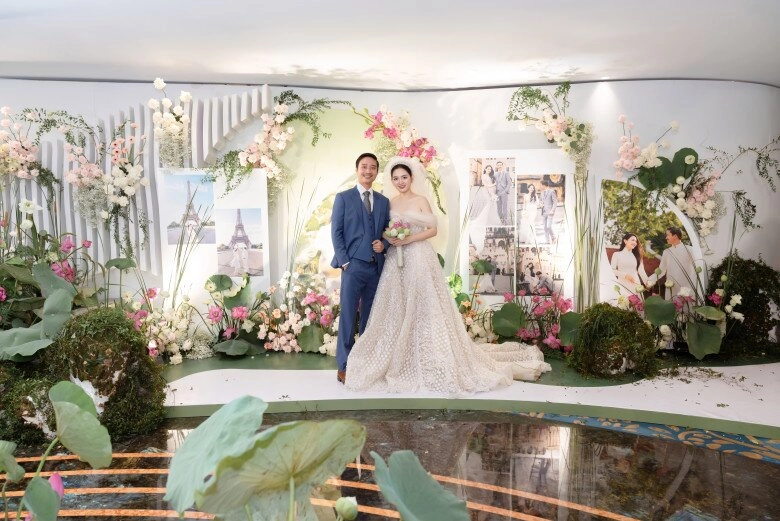 Lấy chồng đại gia nghìn tỷ hơn 16 tuổi hoa hậu sinh năm 2004 phải cố gắng vừa học tập vừa làm dâu thảo - 1