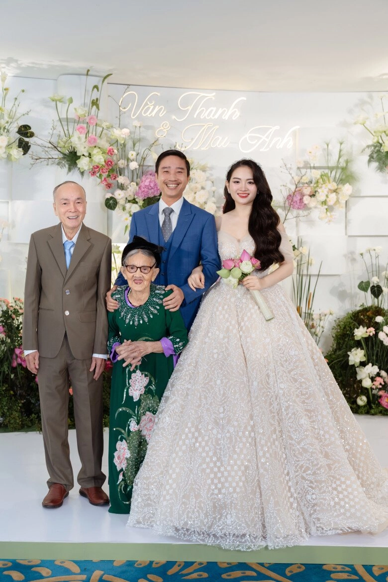 Lấy chồng đại gia nghìn tỷ hơn 16 tuổi hoa hậu sinh năm 2004 phải cố gắng vừa học tập vừa làm dâu thảo - 8
