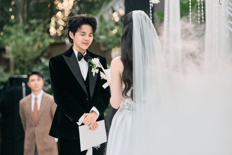 Lễ thành đôi của vũ cát tường - thu trang bố vợ đưa con gái bước lên lễ đường bố ruột chúc con cháu đủ đầy - 7