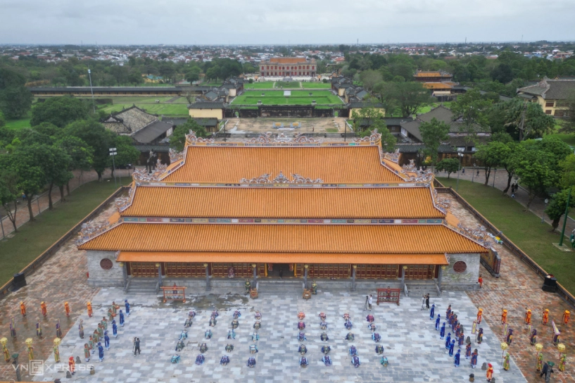 Lễ thiết triều thời nguyễn trước điện thái hòa - 1