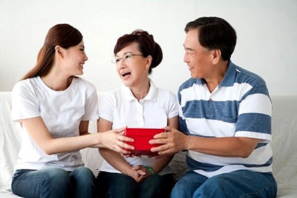 Lì xì con chị dâu 1 triệu con tôi nhận được phong bao 50 nghìn và tôi vội cảm ơn chị ấy - 2