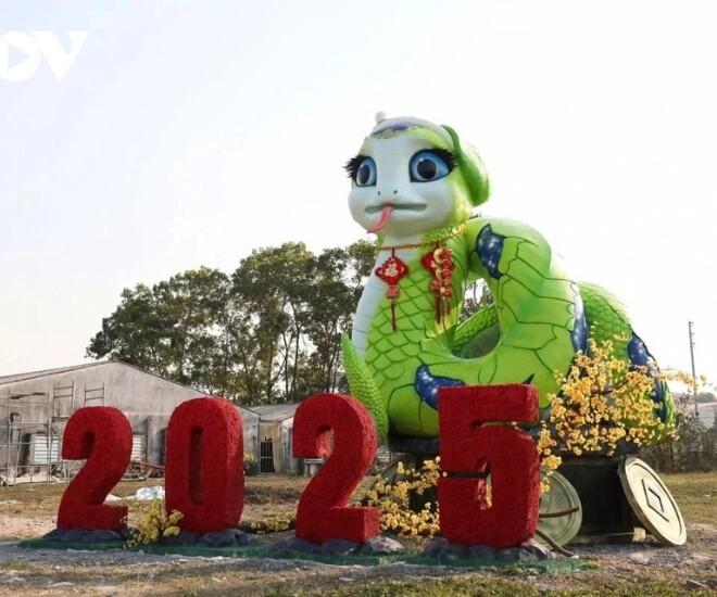 Linh vật rắn 2025 từ bắc chí nam chính thức lộ diện nàng tỵ của tphcm có phải hoa hậu xuân ất tỵ - 2