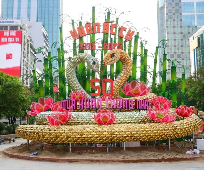 Linh vật rắn 2025 từ bắc chí nam chính thức lộ diện nàng tỵ của tphcm có phải hoa hậu xuân ất tỵ - 15