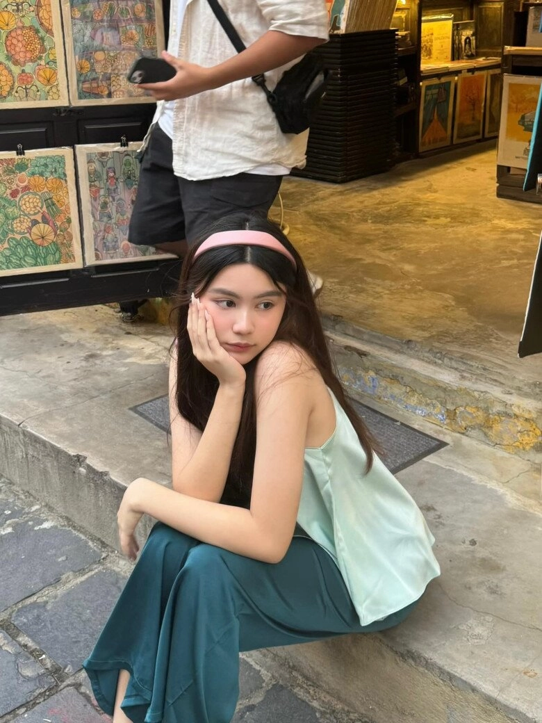 Lọ lem đi đâu cũng thành tâm điểm nhờ một hành động quyền linh được khen khéo dạy con gái - 6