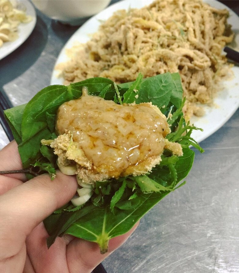 Loài cá lạ bề ngoài khiến nhiều người khiếp sợ lại là đặc sản thanh hóa giá tiền triệu mà vẫn tấp nập người tìm mua - 5