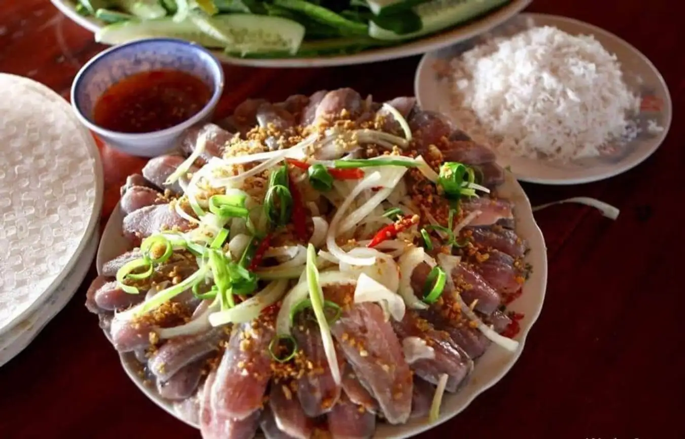 Loài cá như thủy quái ở quảng bình khiến nhiều người chạy mất dép lại là đặc sản cực hiếm chỉ dùng đãi khách quý - 3
