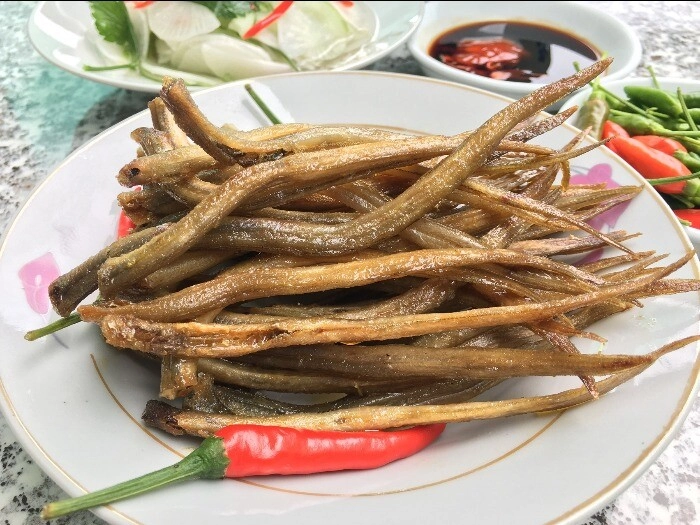 Loài cá tên lạ xưa không ai ăn nay phơi khô lại thành đặc sản miền tây làm mồi nhậu thì ngon tuyệt đỉnh - 2