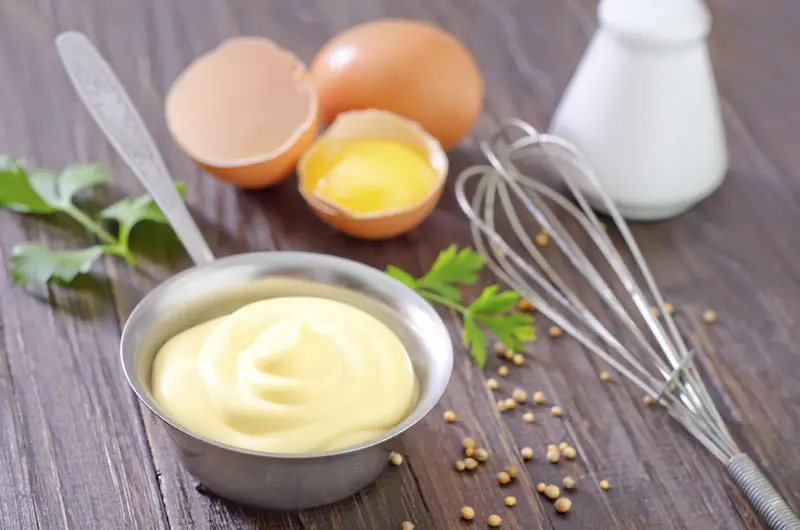 Loại gia vị béo ngậy nhà nào cũng có dùng làm mặt nạ ủ tóc giúp tóc chắc khỏe và dày óng ả - 2