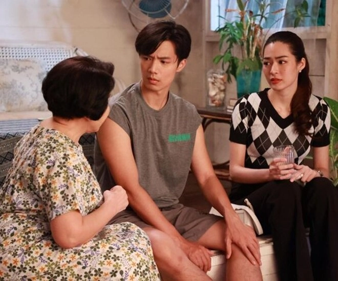 Lương tháng 50 triệu nhưng tôi chỉ biếu mẹ 2 triệutháng chị dâu trách keo kiệt nhưng hàng xóm khen tôi làm đúng - 1