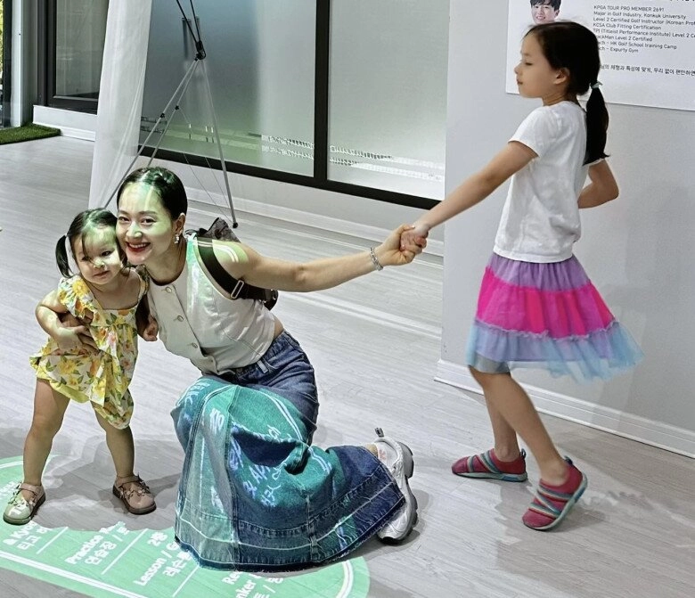 Ly thân chồng tây lan phương ngày lễ cô đơn chăm 2 con không có giúp việc cho biết mệt nhưng xứng đáng - 5