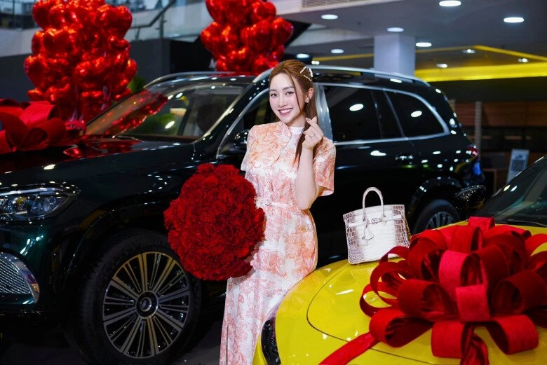 Lý thùy chang mang bầu sướng như bà hoàng chi bảo và con trai phải chiều lòng cho êm nhà êm cửa - 6