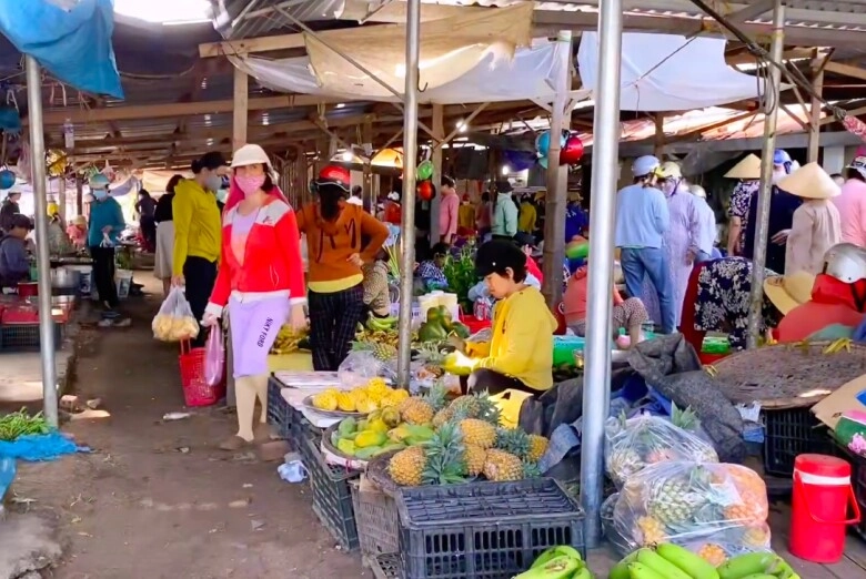 Mách bạn khu chợ ít người biết ở phú yên nhưng bán hải sản cực nhiều và siêu rẻ đảm bảo đến là chết mê - 2