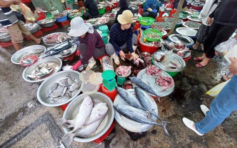 Mách bạn khu chợ ít người biết ở phú yên nhưng bán hải sản cực nhiều và siêu rẻ đảm bảo đến là chết mê - 4