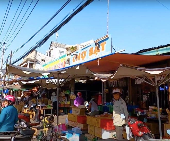 Mách bạn khu chợ sầm uất bậc nhất đồng nai muốn mua gì cũng có mà giá cực rẻ - 1