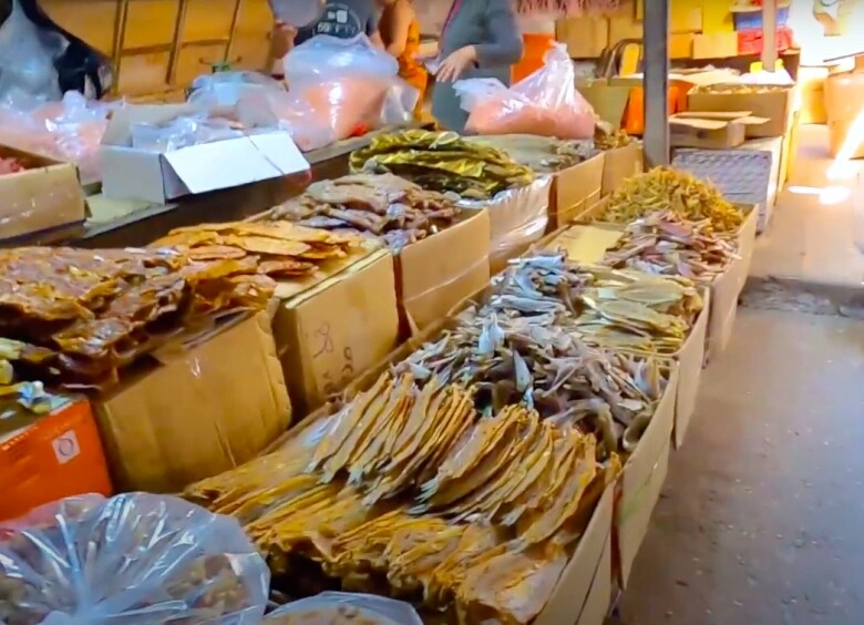 Mách bạn khu chợ sầm uất bậc nhất đồng nai muốn mua gì cũng có mà giá cực rẻ - 2