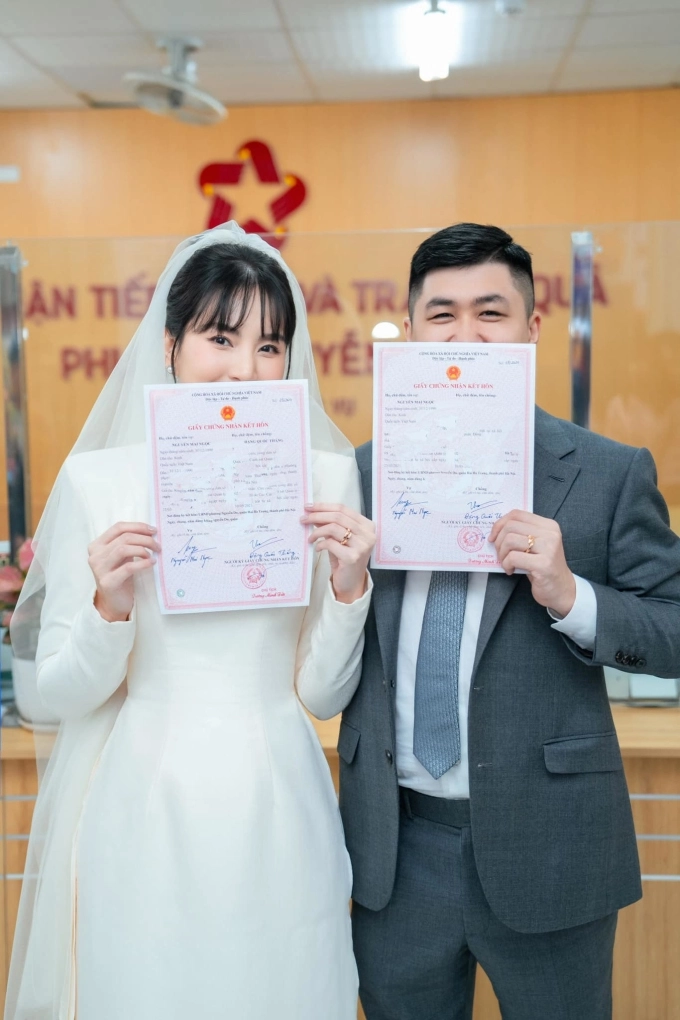 Mai ngọc mang thai con đầu lòng - 1