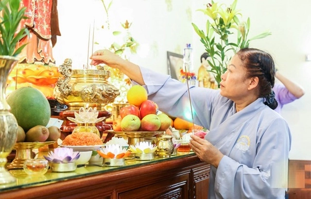Mâm cúng và cách cúng lễ vu lan cô hồn những điều nên và không nên - 2