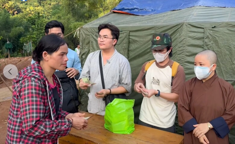 Mc đại nghĩa đã làm gì sau khi nhận 800 triệu từ nhật kim anh cầm theo tiền tỷ nhưng chỉ ăn uống tạm bợ - 4