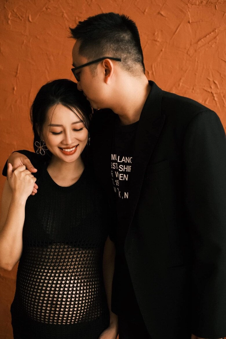 Mc quỳnh chi tiết lộ cảm giác bế bụng bầu được chồng đón về khẳng định không tặc lưỡi kết hôn ở tuổi 38 - 4