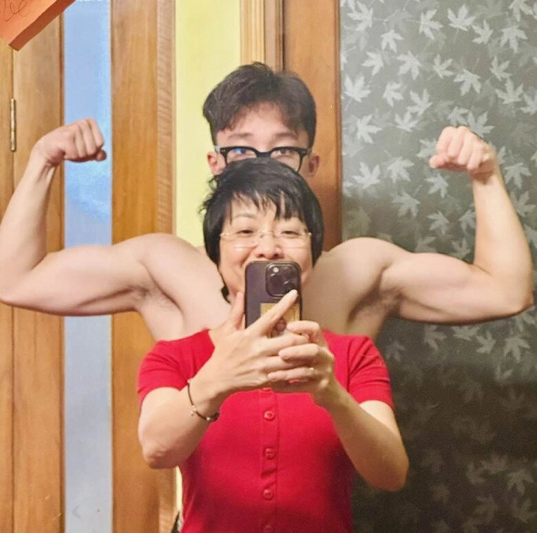 Mc thảo vân lo đạo diễn đập đầu vào tường trong lần đầu đóng phim của quý tử kể chuyện con ra oai khi phỏng vấn - 5