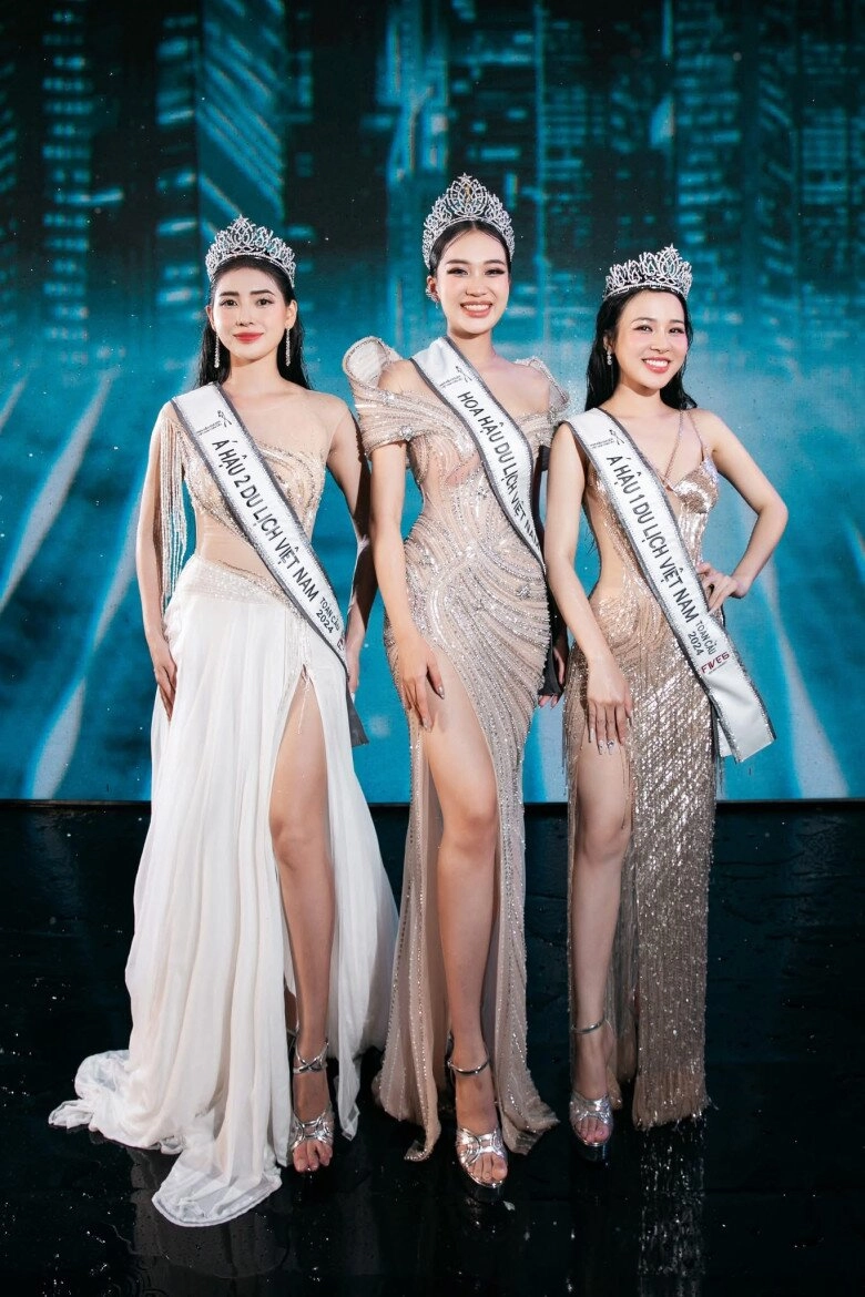 Mc xinh đẹp từng nổi danh nữ thần ngủ gật năm 2022 đi thi hoa hậu chỉ lọt top 16 giờ ẵm vương miện - 8