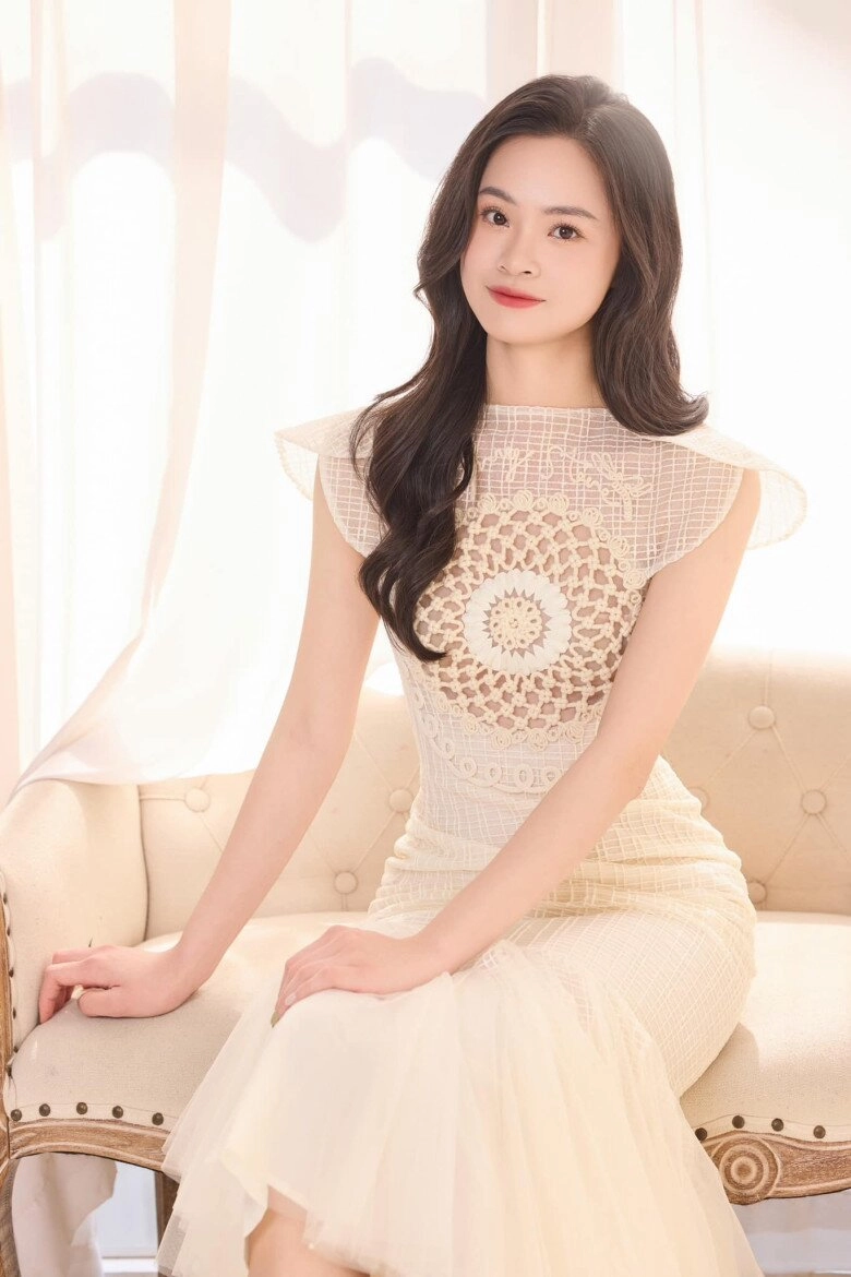 mẹ chồng phương oanh từng khóc nức nở nhắc tới gia đình nay khoe con gái từ nước ngoài về đẹp như người mẫu - 5