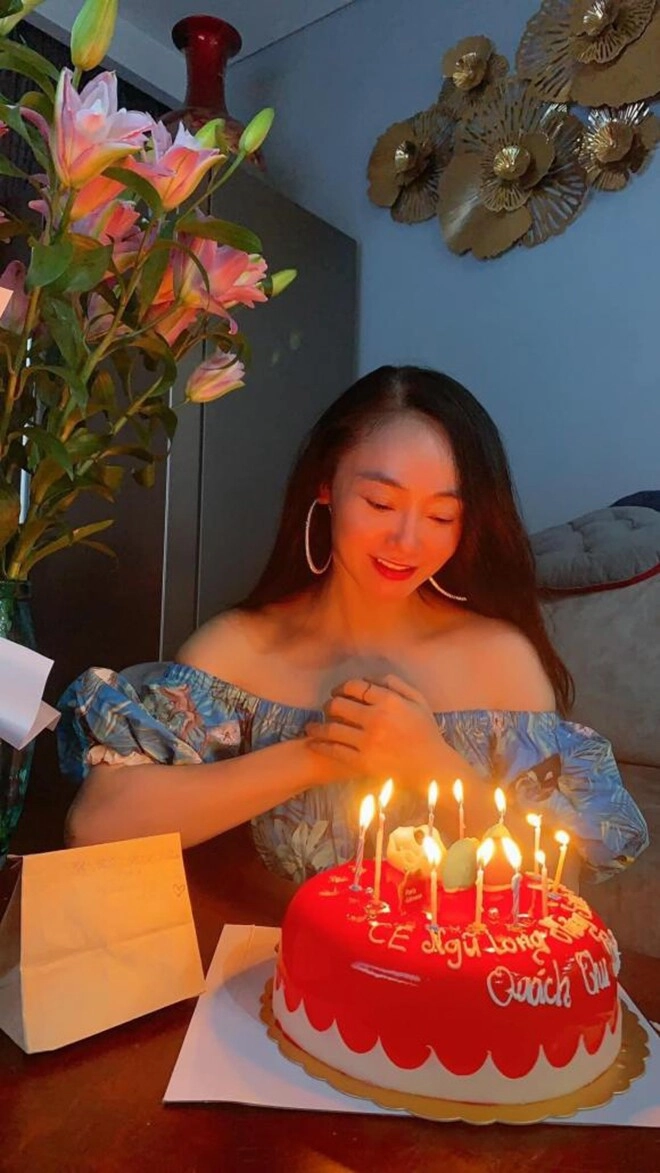 mẹ chồng phương oanh từng khóc nức nở nhắc tới gia đình nay khoe con gái từ nước ngoài về đẹp như người mẫu - 16