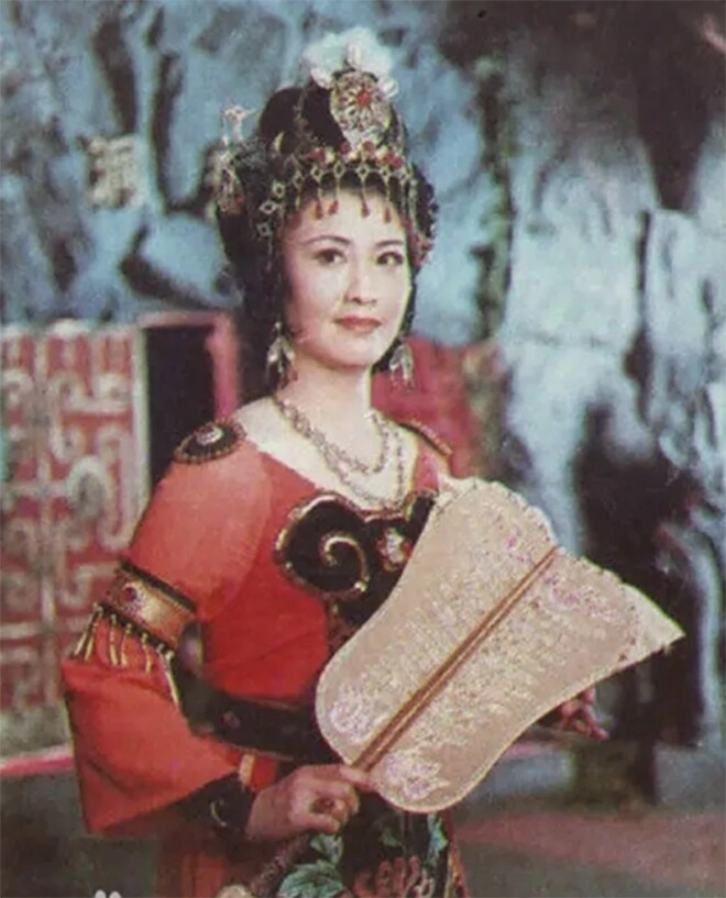 Mẹ của hồng hài nhi ngoài đời lại lấy tôn ngộ không nhan sắc rực rỡ nhưng sớm bạc mệnh - 2
