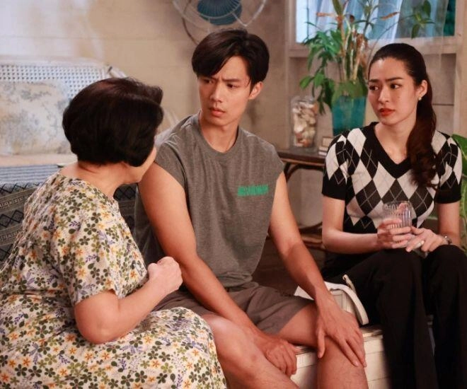 Mẹ muốn bán nhà đi theo người tình tôi đưa cho xem một đoạn video khiến bà ngã quỵ - 1