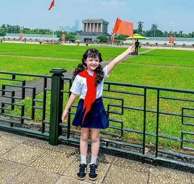 Mẹ sao nhí cherry an nhiên bị nói chiều con vì con gái thích gì có nấy bé muốn đi nước ngoài mẹ lập tức đặt vé - 4