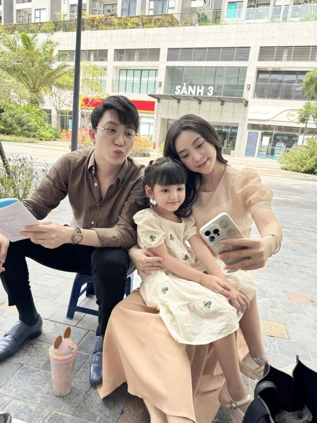 Mẹ sao nhí cherry an nhiên bị nói chiều con vì con gái thích gì có nấy bé muốn đi nước ngoài mẹ lập tức đặt vé - 6
