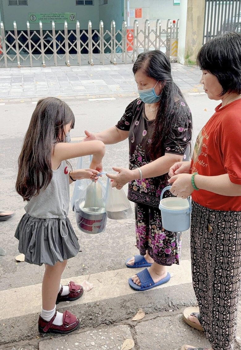 Mẹ sao nhí cherry an nhiên bị nói chiều con vì con gái thích gì có nấy bé muốn đi nước ngoài mẹ lập tức đặt vé - 9