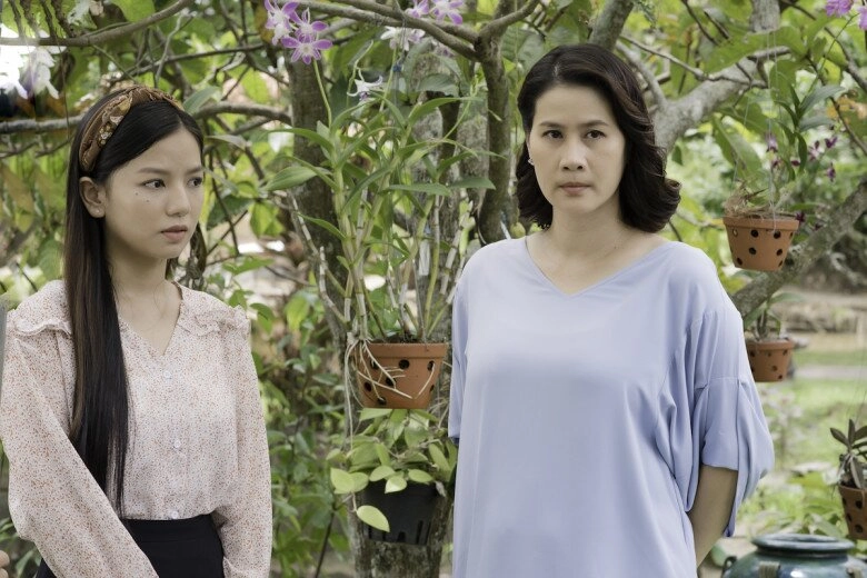 Mẹ trung úy quang trong mưa đỏ vì yêu nước nên không bênh nổi con trai bị dân mạng soi từng đánh o hồng - 6