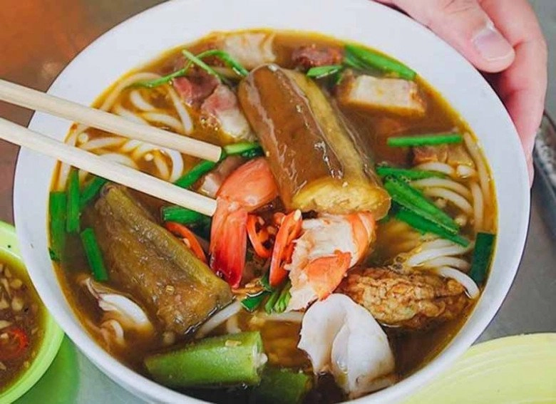 Menu ăn sáng yêu thích của người sài gòn có món đắt đỏ 80000 đồngổ bánh mì vẫn đông nườm nượp - 3