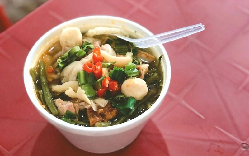 Menu đặc sản sài gòn tại hẻm ăn vặt rẻ nhất quận 1 toàn món bình dân chất lượng nhà hàng 50k là no căng bụng - 2