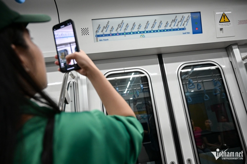 Metro bến thành - suối tiên rầm rập chạy thử thiếu nữ hào hứng check-in - 9