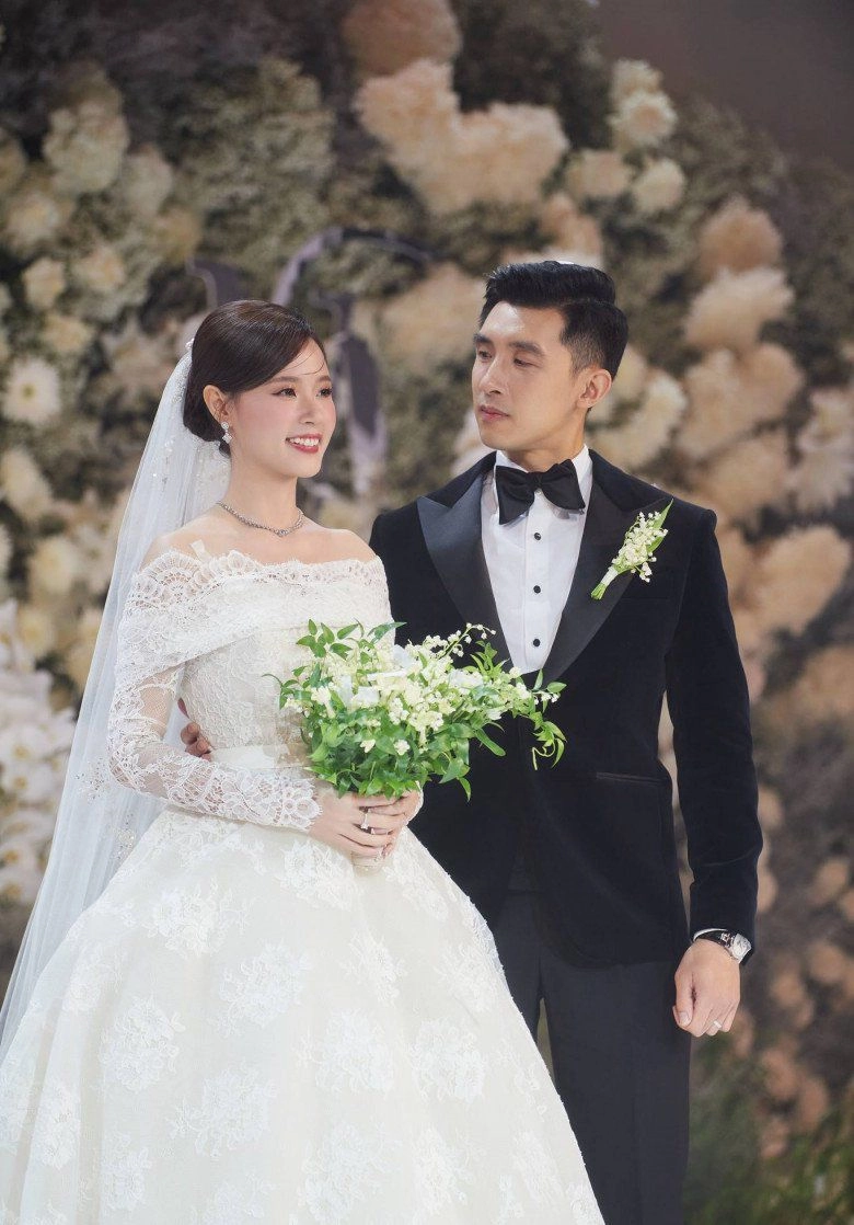 Midu nghiện chồng sau hơn 1 tháng về chung nhà thiếu gia tập đoàn nhựa đi mua bánh cho vợ vẫn khí chất ngời ngời - 9