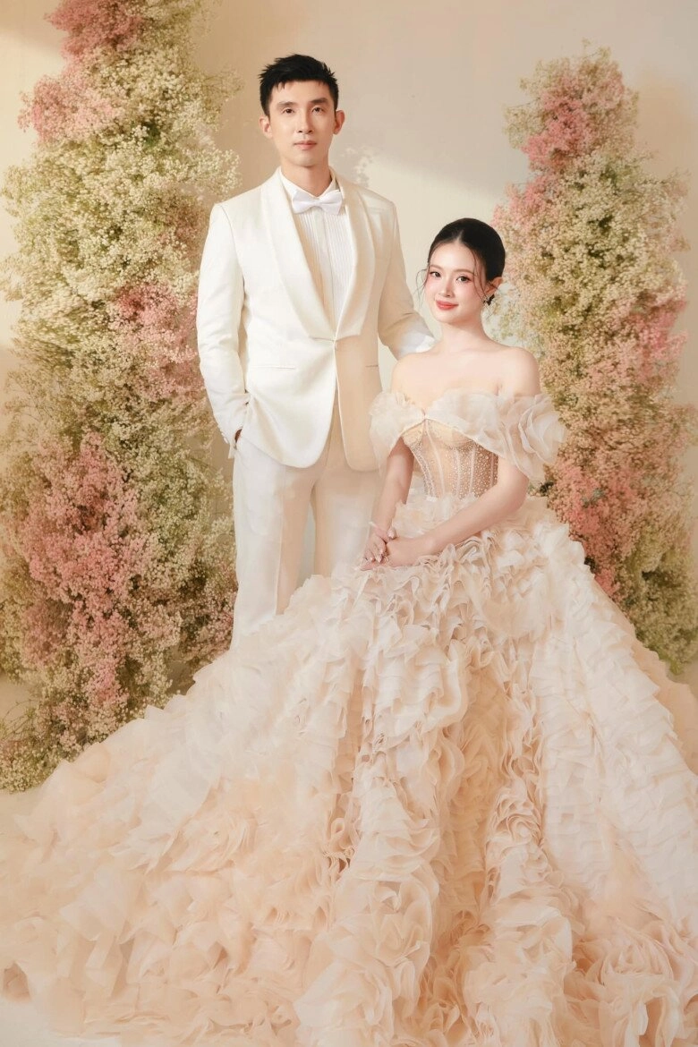 Midu trải lòng về hôn nhân với chồng kém tuổi thiếu gia tập đoàn nhựa mỗi lần xuất hiện đều nhìn vợ đắm say - 5