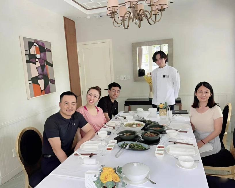 Mối quan hệ của sao việt với người cũ của chồng lý thuỳ chang đưa vợ cũ chi bảo đi làm đẹp - 2