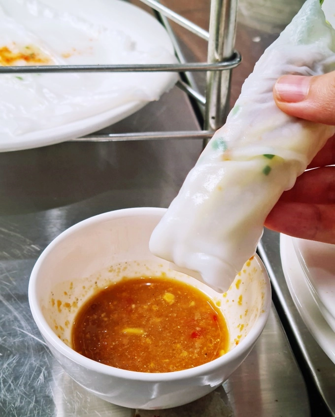 Món ăn tốn đĩa nhất việt nam có gì hấp dẫn hương vị ngon đến thế nào mà khách vừa ăn vừa đếm đĩa - 4
