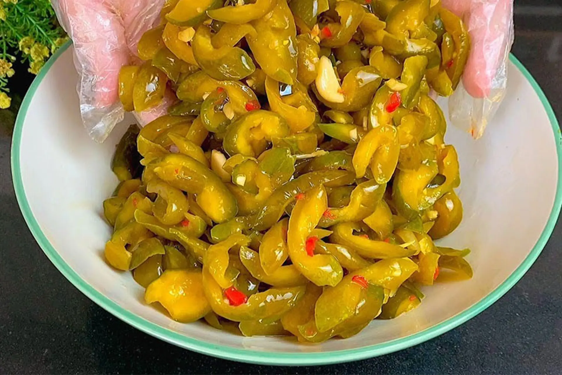 Món ăn xưa chỉ dân nghèo ăn cứu đói nay thành đặc sản trứ danh miền tây đóng hộp bán cho dân thành phố cực đắt hàng - 2