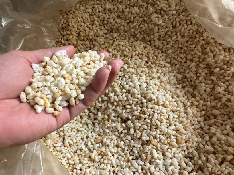 Món bánh đặc sản vùng cao nghe tên cực lạ là biểu tượng của sự mến khách với giá rẻ bất ngờ - 3