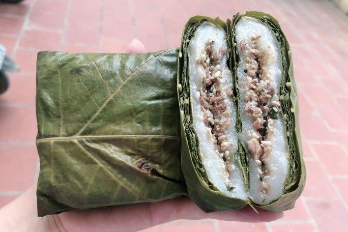 Món bánh độc nhất vô nhị mỗi năm chỉ có một mùa ai đến cao bằng cũng phải lùng mua bằng được - 1