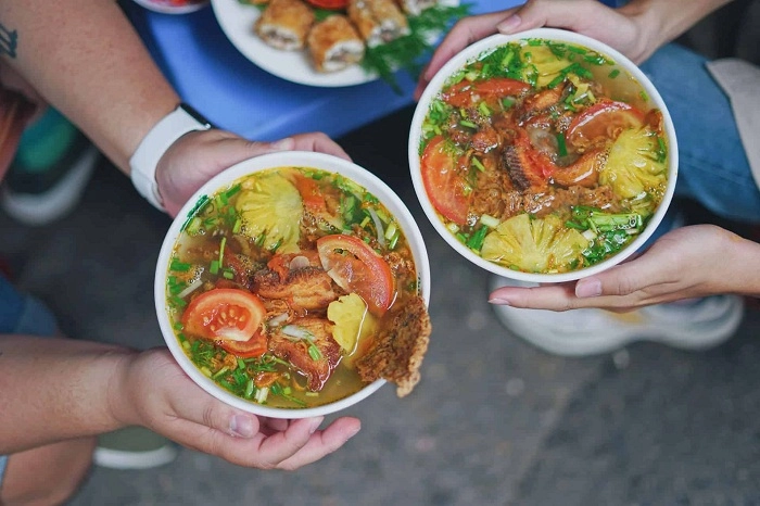 Món bún đặc sản hải phòng có vị đồng quê và biển cả tín đồ ăn cay thích mê phù hợp cho ngày thời tiết ẩm ương - 2