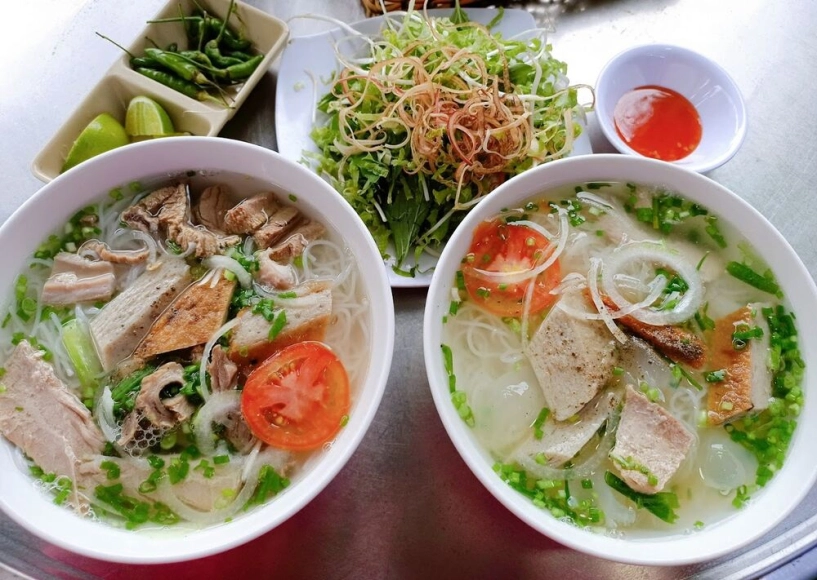 Món bún đặc sản nha trang có nguyên liệu quen thuộc biến tấu đa dạng quán đông khách nhờ bí quyết nặn chả bằng tay - 2