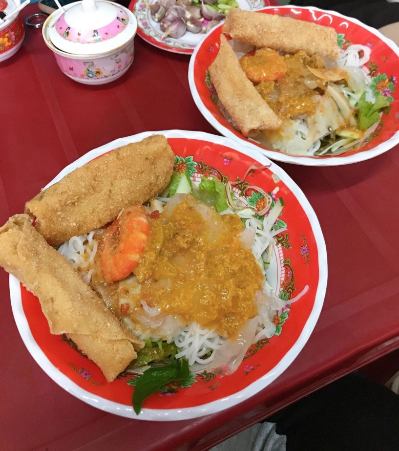 Món giải nhiệt mùa hè được mệnh danh là sashimi xứ huế nhìn thấy ghê mà ăn siêu cuốn càng bán vỉa hè càng đông khách - 5