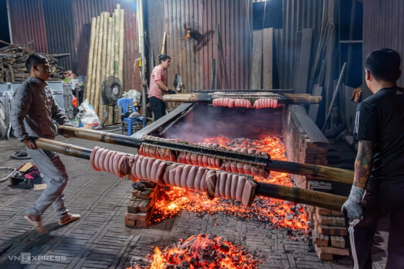 Món thịt quay công thức hơn 1000 năm ở làng cổ đường lâm - 4
